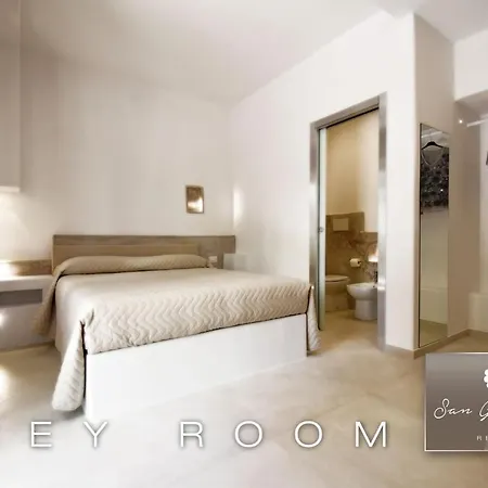 Couette-café San Gabriele Relais 3*